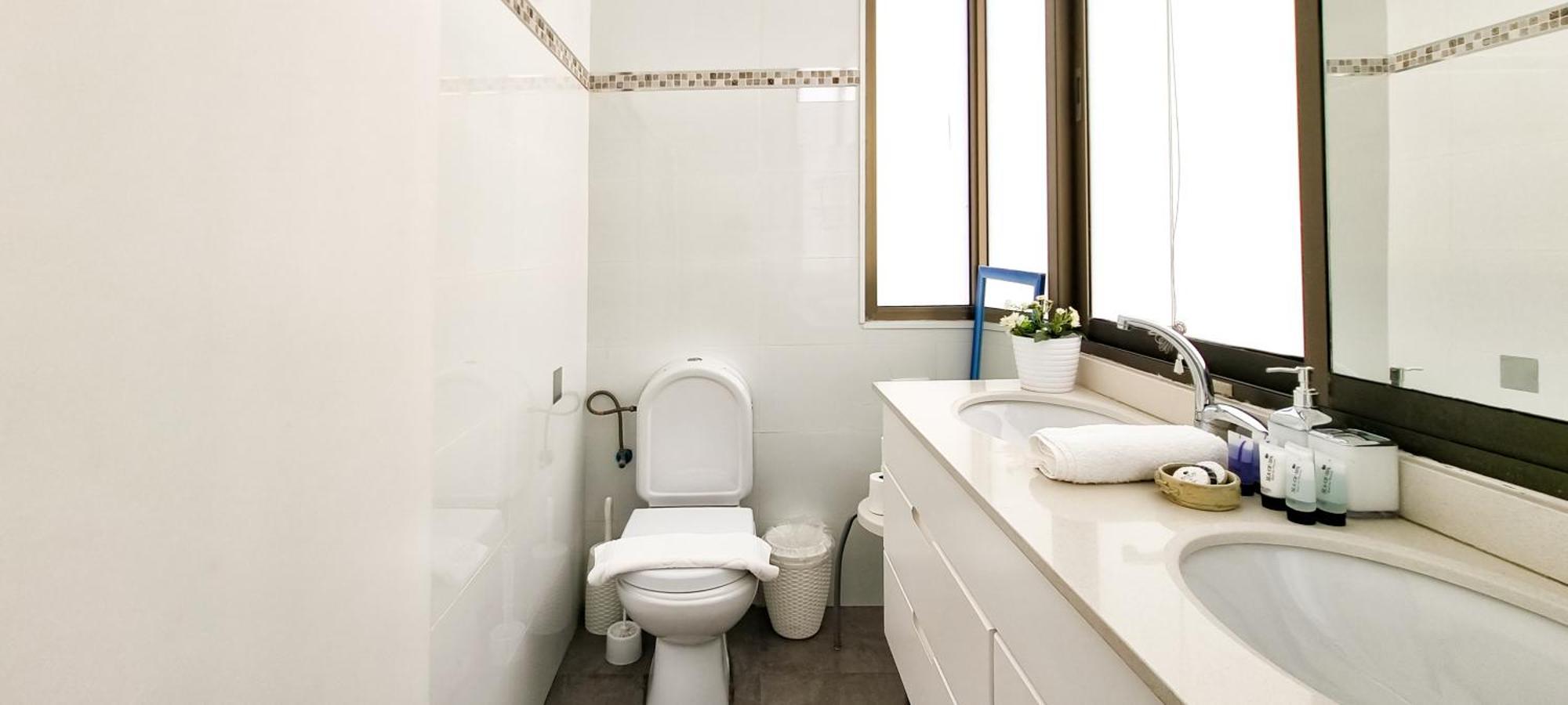 Bnb Israel Apartments - Harav Kook Lilas Tel Aviv Exteriör bild
