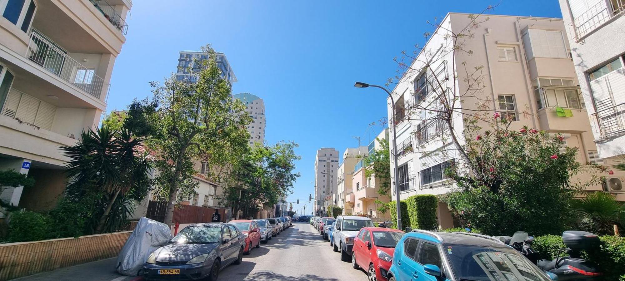 Bnb Israel Apartments - Harav Kook Lilas Tel Aviv Exteriör bild